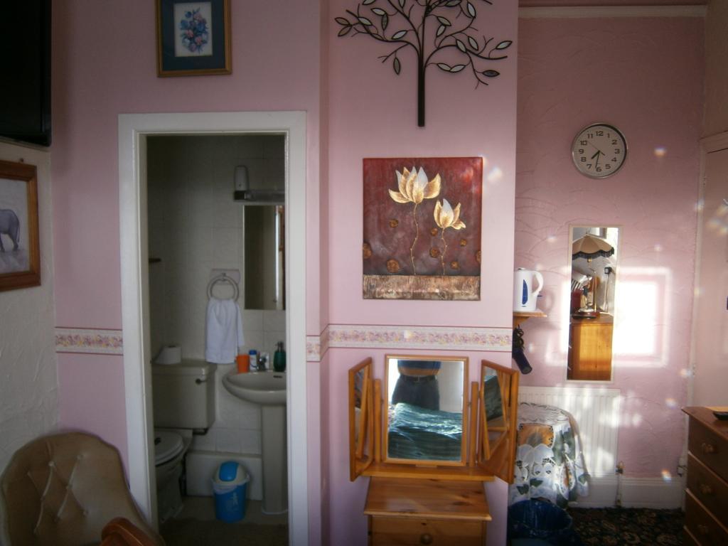 Guesthouse The Royale Hotel Blackpool Chambre photo